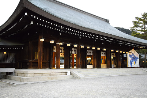 橿原神宮外拝殿