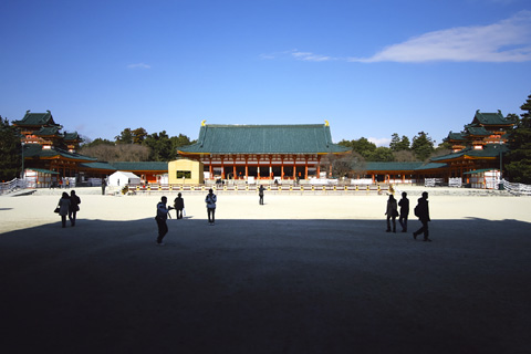 橿原神宮外拝殿